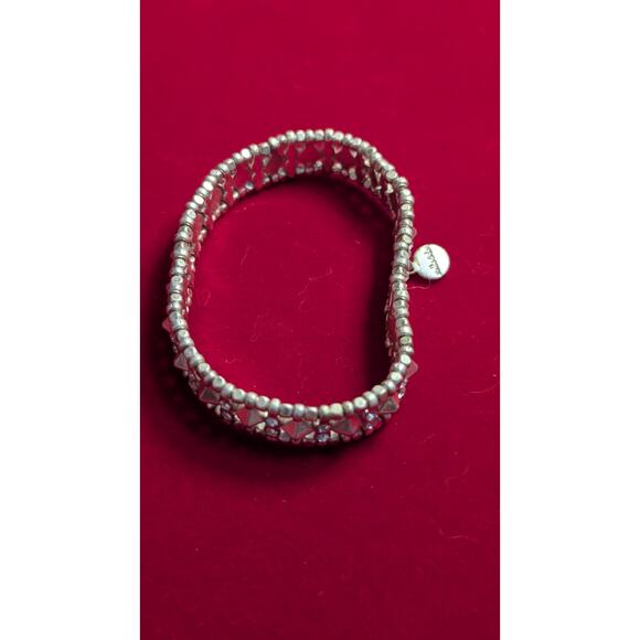 Stella & Dot Silver Tone Stretch Bracelet Rhinestone Bead Pyramid Stud Design - Picture 2 of 3